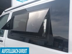 Ausstellfenster für VW T6.1 / T6 / T5 Echtglasfenster Getöntes Sicherheitsglasfenster geöffnet