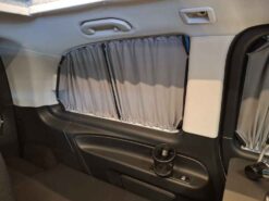 Vorhänge Gardienen und Verdunklung für Mercedes Vito V-Klasse Camper Fahrerhaus Thermomatte mit Magnet passgenau. Innen hinten